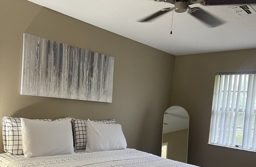 Spring Hill Ski Chalet | Entire home with pool near by Weeki Wachee Water Park