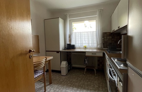 Bielefeld House | Entire house, quiet city location, garden, electric bed, FREE parking, FREE WIFI