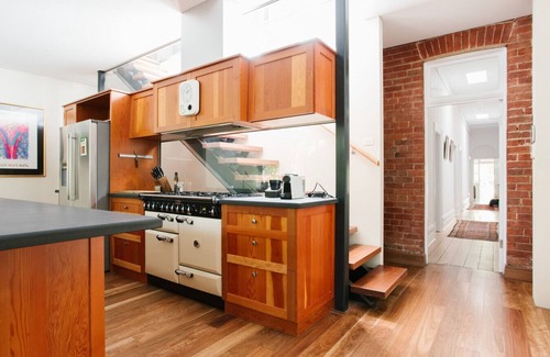 North Adelaide House | Entire Luxury Character Home - CBD