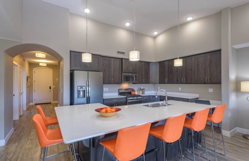 St. George Condo | Entire Top Floor Condo; Stylish and Comfortable