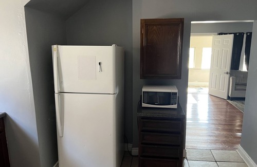 Walkerville Apartment | Entire Unit with 2 beds in the centre of the city