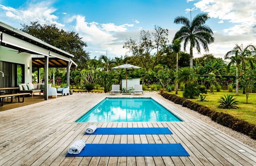 Tamarindo House | Entire Villa with private Pool, Terrace & Garden