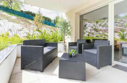 Cruseilles Apartment | Entre 3 lacswifiterrassecalme