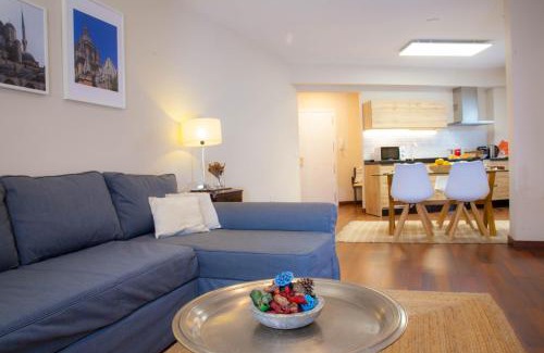 Centro Comercial Apartment | Entrenaranjos