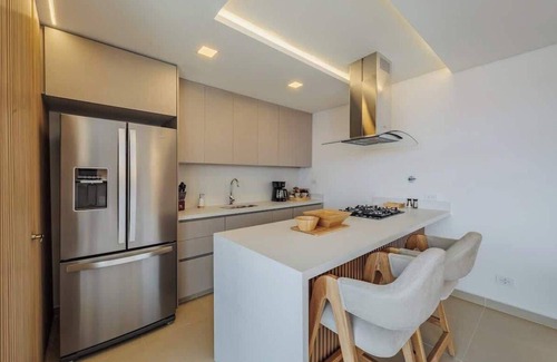 Laureles - Estadio Apartment | |EP| Spacious Apt in Laureles w/AC's, Views, Desk