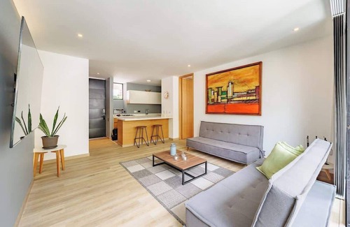 Las Lomas I Apartment | |EP| Spectacular Provenza Apt W/Balcony, AC