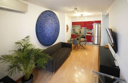 Golden Triangle of Art Apartment | Ephemeral House Madrid