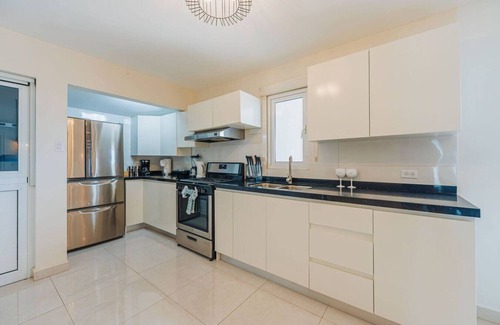 Paradera House | Epic Views! 2BR House w/Pool, BBQ, Outdoor Dining by AtMonchi