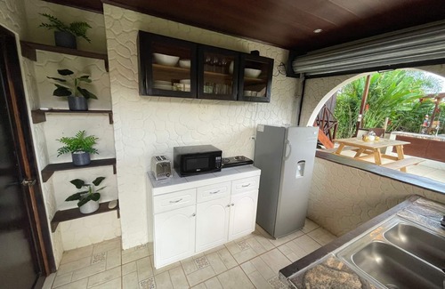 La Fortuna Cabin | Equipped and cozy place! Perfect to relax and rest! (Lugar equipado y acogedor)