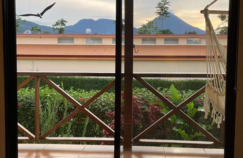 La Fortuna Cabin | Equipped and cozy place! Perfect to relax and rest! (Lugar equipado y acogedor)