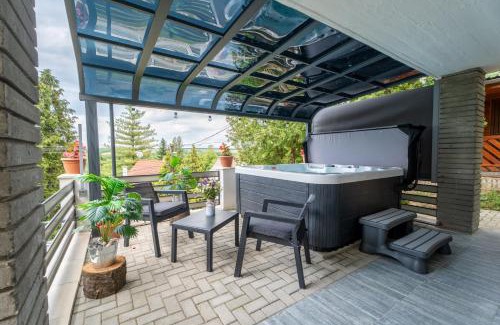 Magyarhertelend Apartment | Erdőszéli Házikó szaunával és jakuzzival