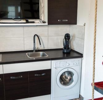 Magyarhertelend Apartment | Erdőszéli Házikó szaunával és jakuzzival