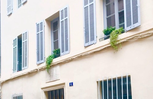 Mazarin Quarter Apartment | Èrsextius, SF, Aix-en-Provence