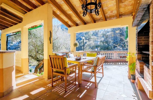 Lluc House | Es Vint I Nou