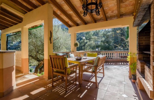 Lluc House | ES VINT I NOU