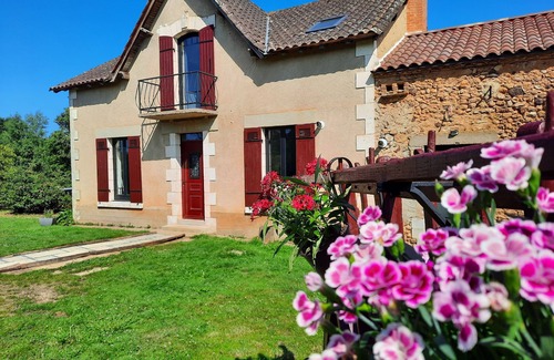 Cendrieux House | *Escape to the heart of Périgord! * Farm cottage