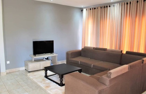 Harare East House | Escape Go Nest