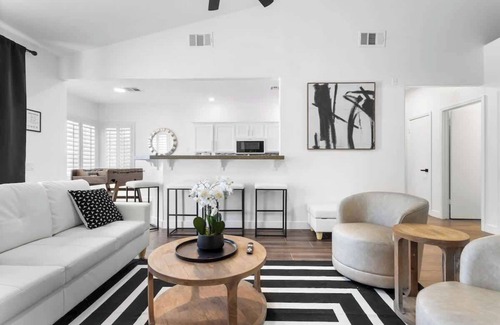 North Las Vegas House | Escape the City in a Serene 5BR Home w/BNEW Pool