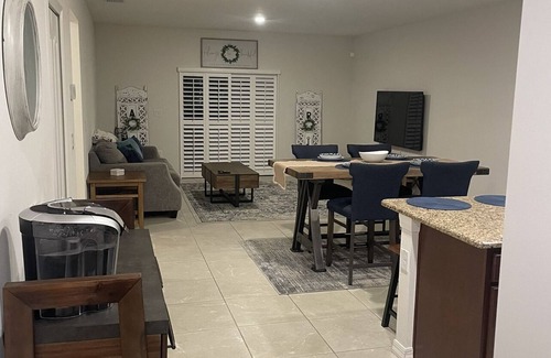 Port Saint Lucie House | Escape the cold and retreat to the tropics. Relax easy 10 minutes to the beach.
