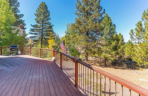 Truckee Cabin | Escape the hustle & bustle of the city with your loved ones this weekend!