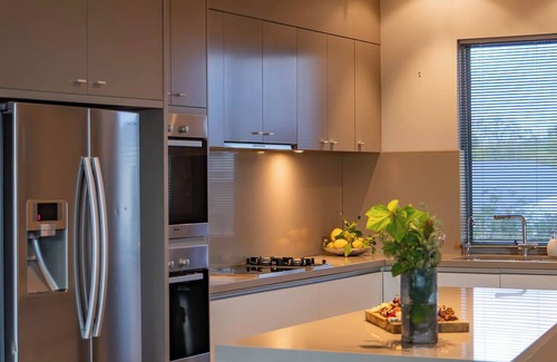 West Busselton House | Escape to Kings Cabin for laid-back coastal living and stunning ocean views.
