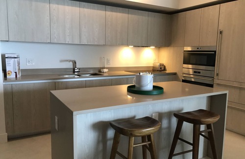 Hollywood South Central Beach Resort | Escape to Luxury- Beautiful One-Bedroom Ocean View Retreat at LYFE Resort!
