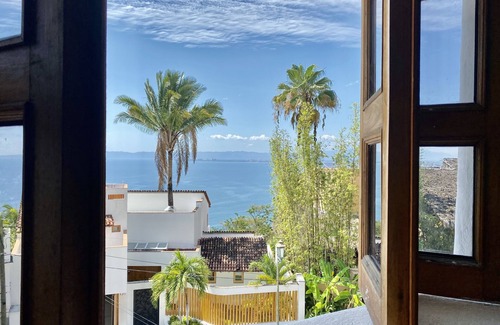 Conchas Chinas Villa | ESCAPE to MEXICO - LOW RATES Small Villa Ocean Views, Private Pool w Terrace