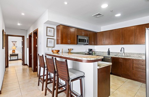 Coco Condo | Escape to paradise in this stunning 3 bedroom condo E301 with breathtaking overlooking the bay