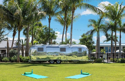 New Town House | Escape To Paradise in Key West! Relaxing Room, Minutes Away From The Beach!