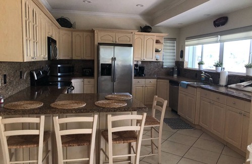 Key Largo House | ESCAPE TO PARADISE! WATERFRONT PROPERTY! LOWEST PRICE IN THE KEYS! BEST LOCATION
