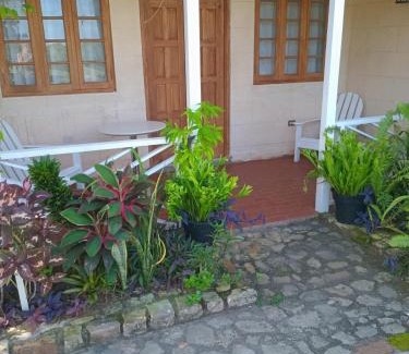 Negril Villa | Escape to ParakeetHill B&B