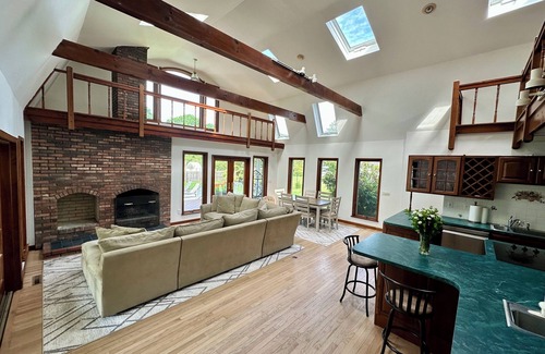 Cutchogue House | Escape to serene 3-bedroom Cutchogue haven with pool, near beaches & vineyards.