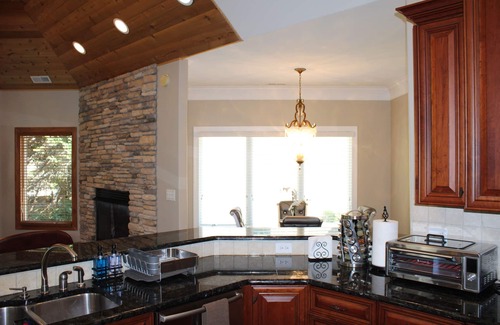 Denver House | ESCAPE TO THE LAKE! ￼QUIET cove, RELAXING pool, with own dock!