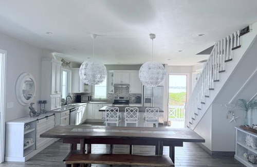 Spanish Wells House | Escape to 'This Is It' Your Ultimate Beachfront Retreat