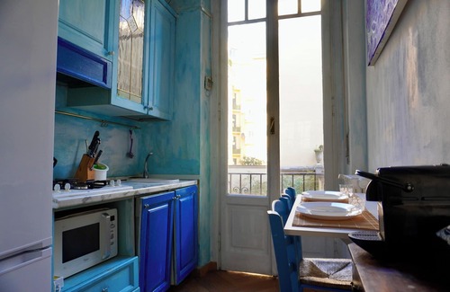 Tre Torri Apartment | Eschilo in Rosa: Charme e Design