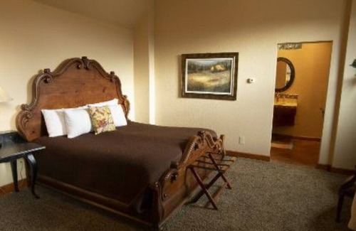 Kerrville Apartment | ESCONDIDA SUITE #9 KING