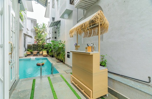 Gauravaddo Villa | Esh Cottages Birch | Hillside 4-BHK Hideaway With Lush Garden, Common Pool, & Gaming Zone