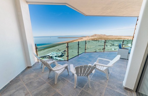 La Choya Condo | Esmeralda Beach Resort 3 Bedrooms Condo B 703