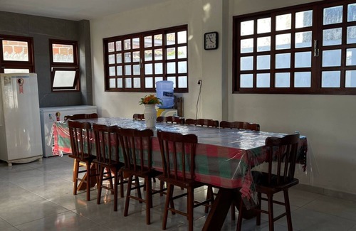Lucena House | Espaçosa propriedade de 5 quartos na encantadora Lucena com ar condicionado