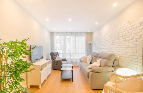 Echavacoiz Apartment | Espacioso y cómodo apartamento en Pamplona