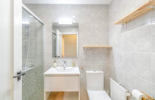 Echavacoiz Apartment | Espacioso y cómodo apartamento en Pamplona