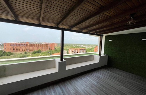 Tucacas Apartment | Espectacular Penthouse con Terraza Privada !