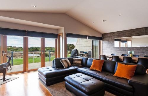 Torquay House | Esplanade Frontage 219a
