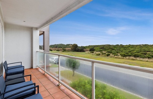 Torquay House | Esplanade Frontage 4-209