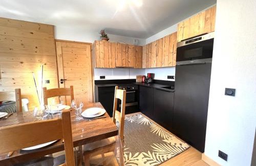 Aime Apartment | Esprit chalet côté pistes Le Snoroc C36