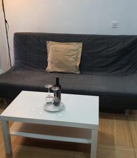 Ciudad Lineal Apartment | Esteban Mor B, metro Barrio Concepción, Tanatorio M30