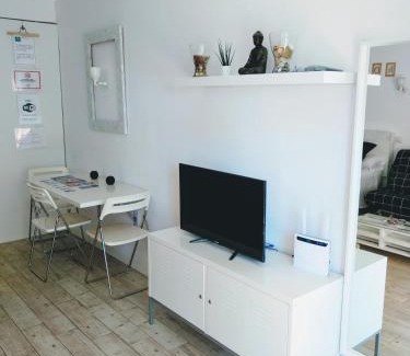 Benalmadena Costa Apartment | Estudio Minerva Júpiter
