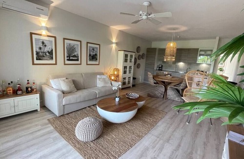 Maho Apartment | Et Voilà!, beautiful 1 bedroom apartment on the beach!