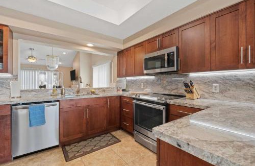 Palm Desert House | Eternal Palms of Desert Falls