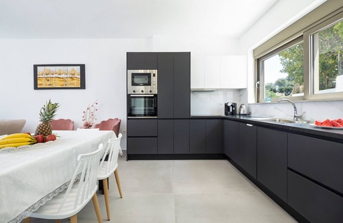 Xamoudochori Villa | Etheria Villa, 4 BD, 3 BA, private pool with sea views!